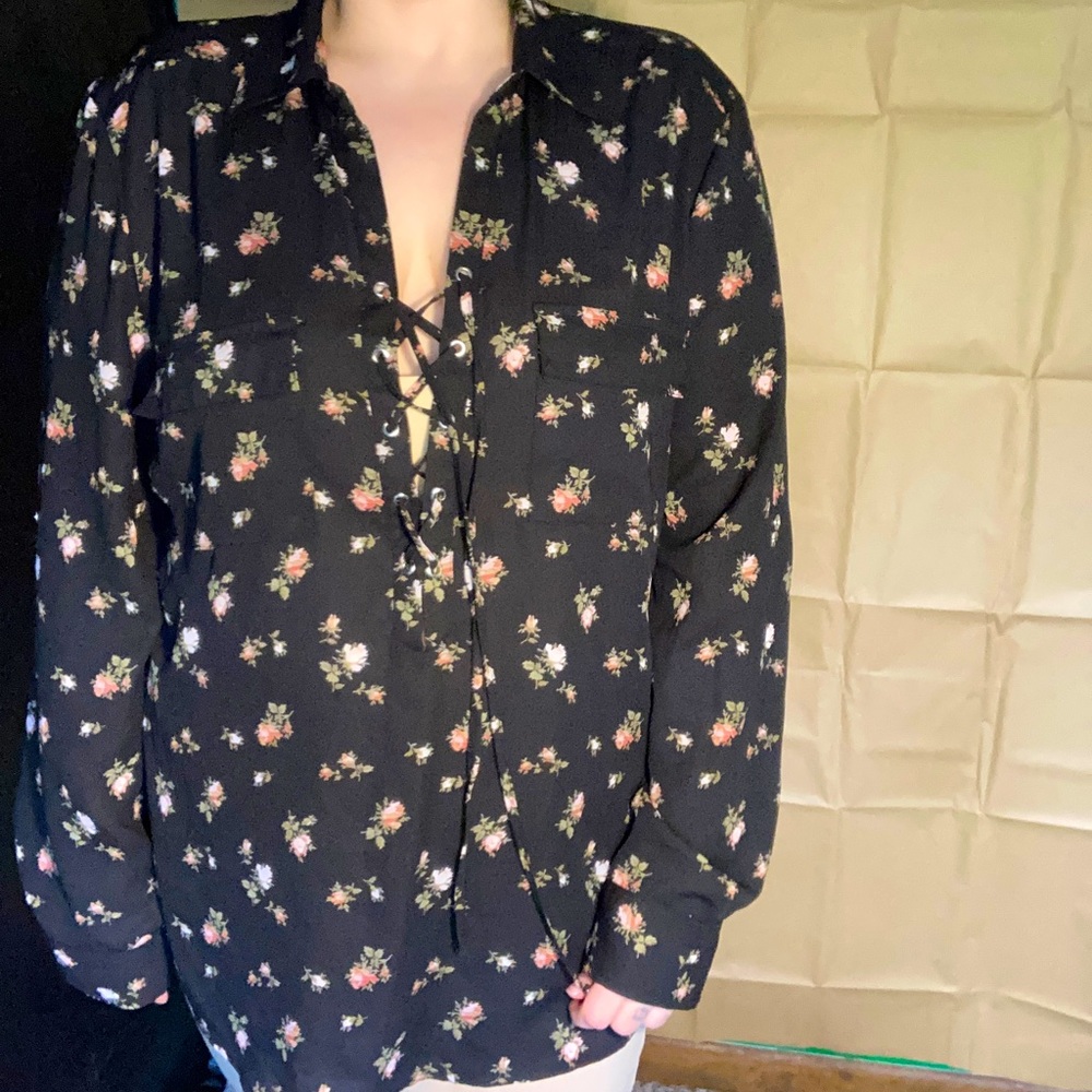 NY&Co lace- up blouse